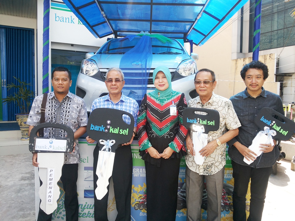 pinca-bank-kalsel-a-yani-banjarmasin-mitra-damayanti_20160408_202729.jpg