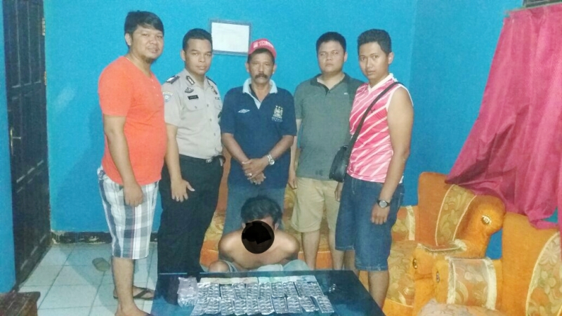 Polsek Bakarangan Tapin Tangkap Pengedar Zenith