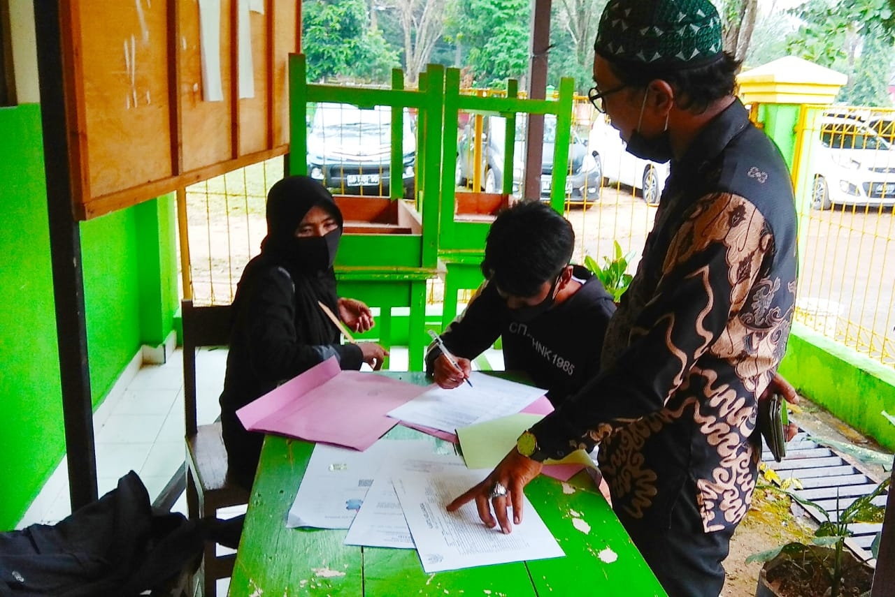 Sempat Tertolak Jalur Zonasi, Burhadudin Akhirnya Diterima di Smada Banjarbaru