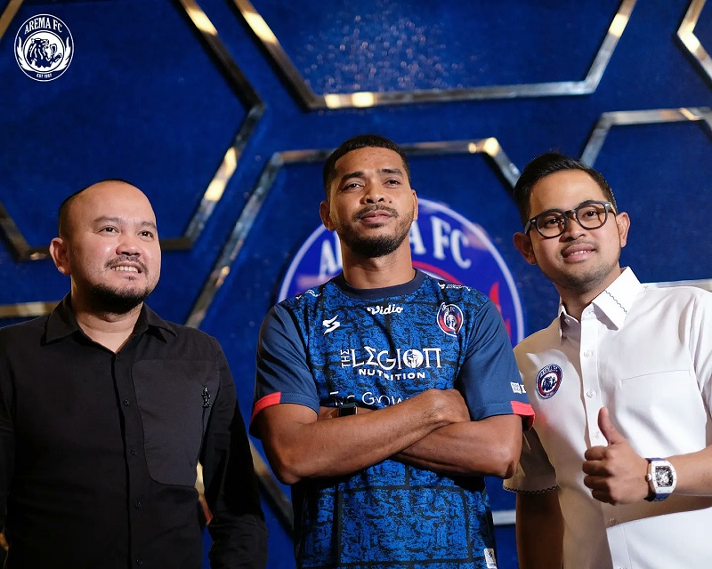 presiden-arema-fc-gilang-widya-pramana.jpg