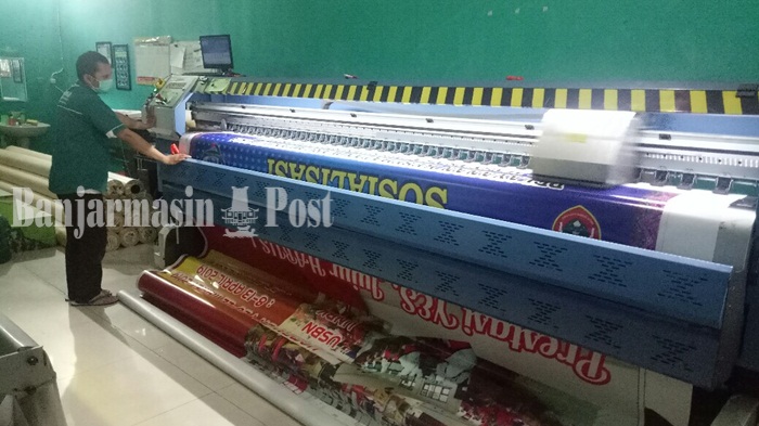 proses-cetak-baliho-di-digital-printing-super-print.jpg