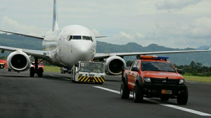 proses-evakuasi-pesawat-garuda-indonesia-ga-258-di-bandara-adi-sucipto_20170203_184200.jpg
