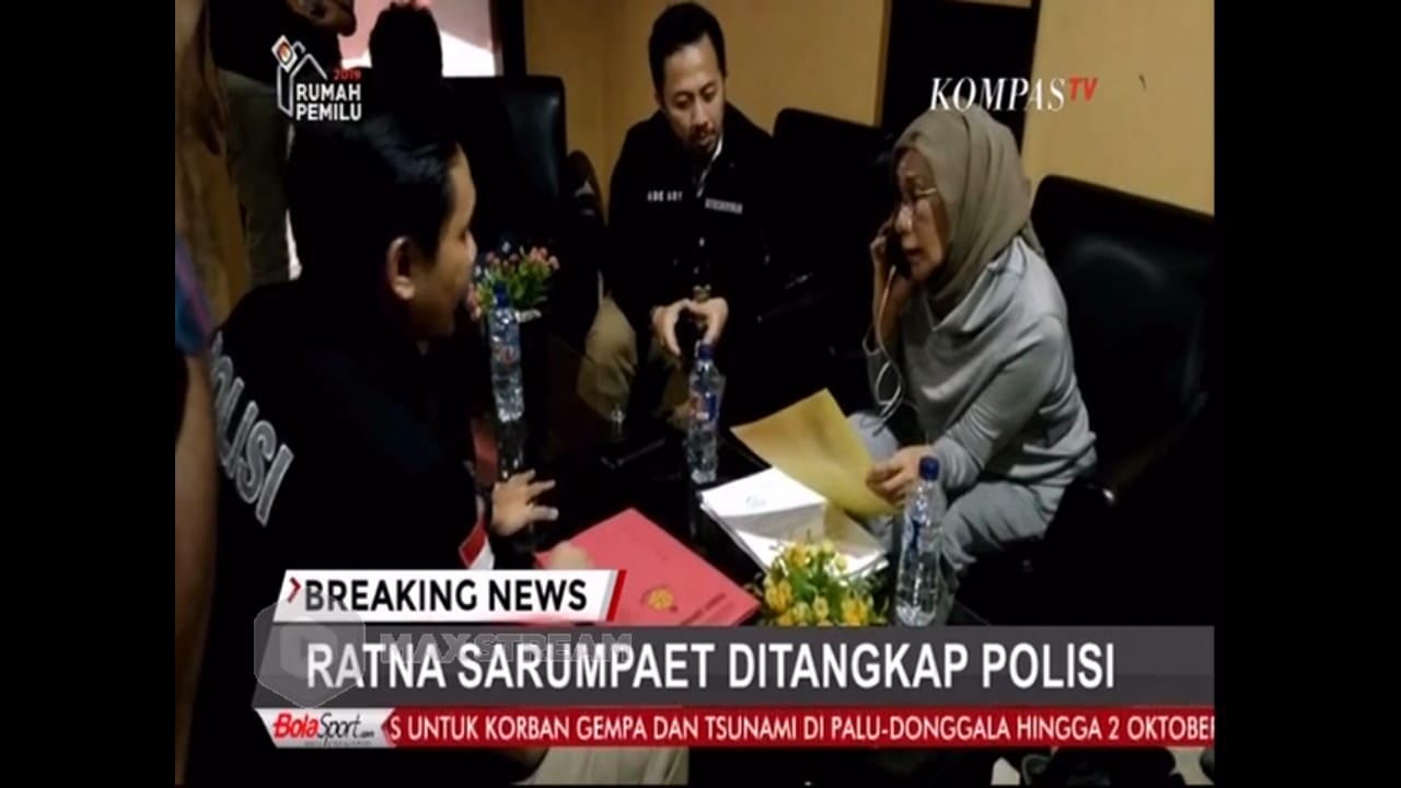 ratna-sarumpaet-ditangkap-polisi_20181004_235059.jpg