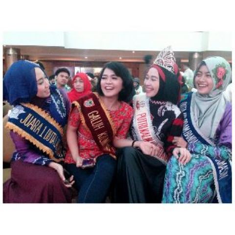 rima-hayati-authari-pemenang-galuh-kalsel-2015_20151020_193331.jpg