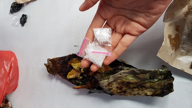 sabu-dimasukan-ke-dalam-pepes-ikan-di-lpp-martapura_20180420_142900.jpg