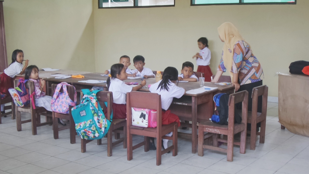 Pungutan di Sekolah Dilarang, Ini Dampaknya Bagi Guru Kontrak
