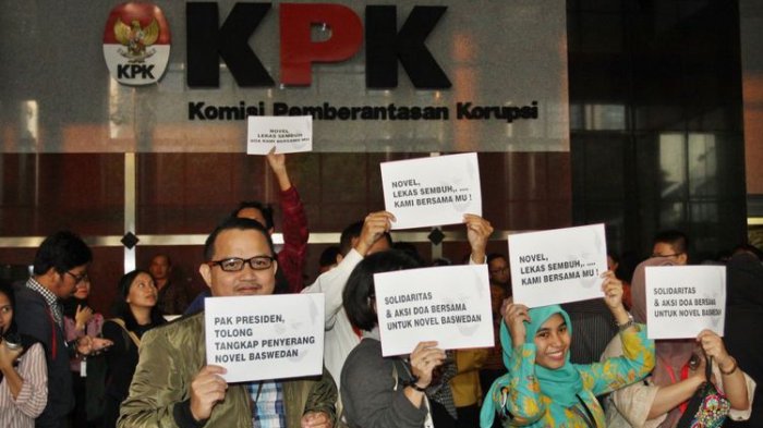 sejumlah-pegawai-kpk-menggelar-doa-bersama_20170730_171940.jpg