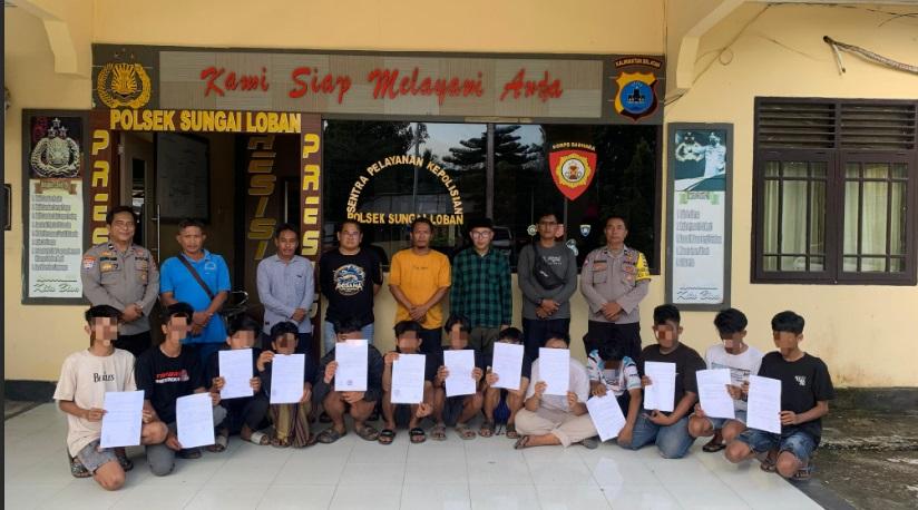 sepuluh-anak-dibawah-umur-yang-terlibat-balap-liar-di-Jalan-Syarif-Ali-Desa-Sebamban-Baru.jpg
