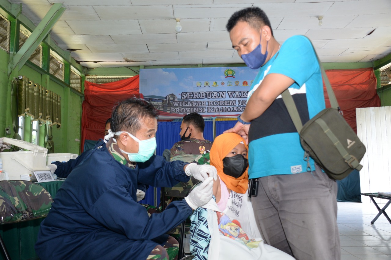 Danrem 101/Antasari Kerahkan Seluruh Jajaran Percepat Vaksinasi di Kalimantan Selatan