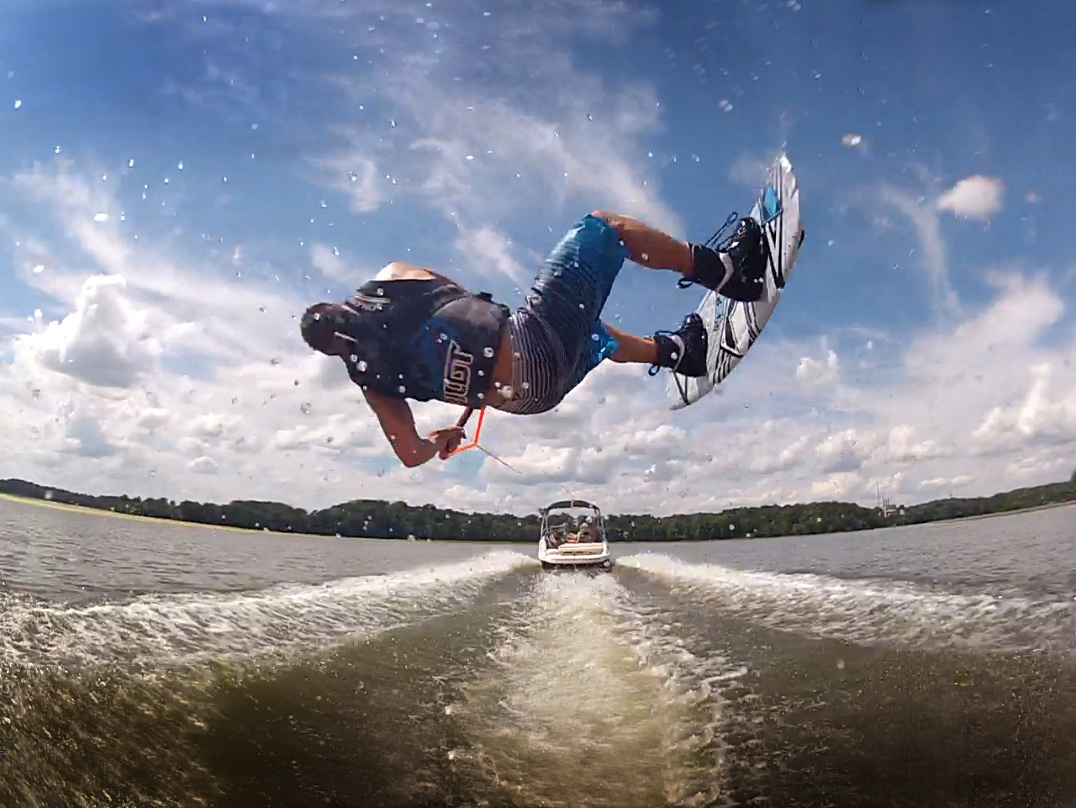 ski-air-wakeboard-gerakan_20150411_071334.jpg
