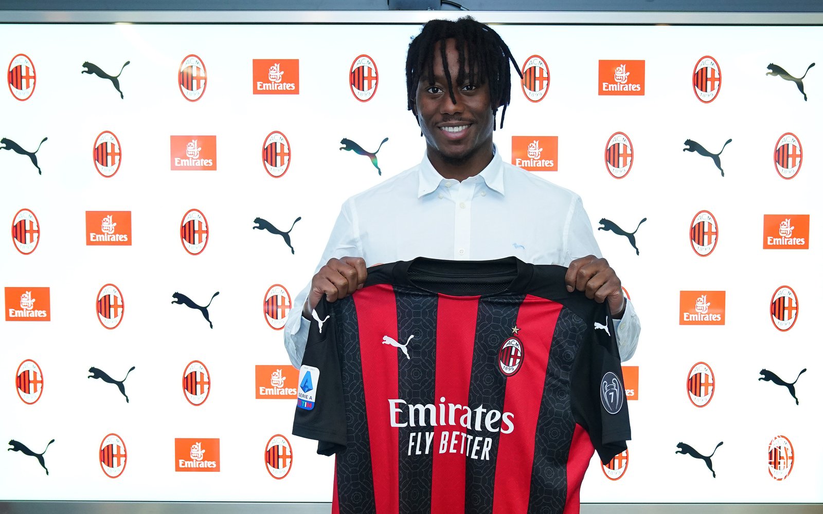 Ibrahimovic & Soualiho Meite Diplot Pioli Isi Posisi Calhanoglu & Theo yang Absen di Laga AC Milan