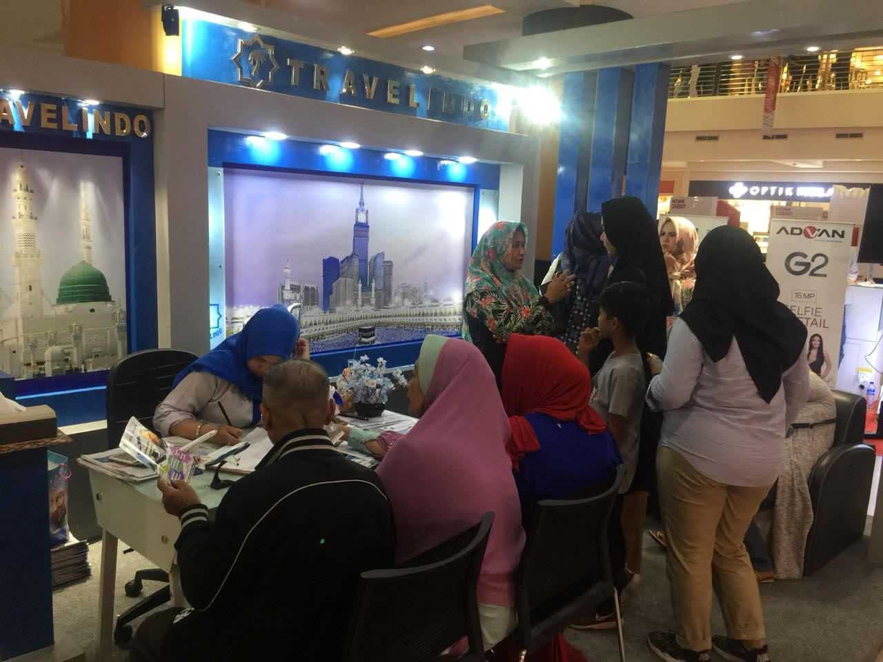 Sudah Ratusan Calon Jamaah Umrah Mendaftar di Travellindo Group Selama Pameran di Duta Mall