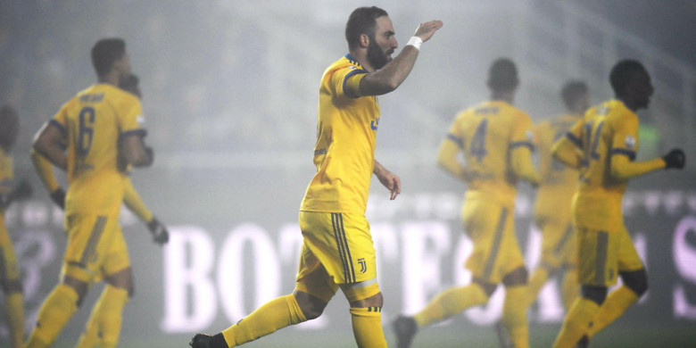 striker-juventus-gonzalo-higuain-seusai-berhasil-mencetak-gol-ke-gawang-atalanta_20180203_062114.jpg