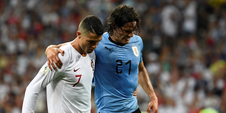 striker-uruguay-edinson-cavani-portugal-cristiano-ronaldo_20180706_062537.jpg