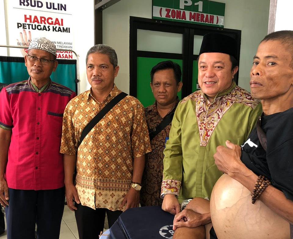 syaifullah-tiba-di-rsu-ulin-banjarmasin-jumat-811.jpg