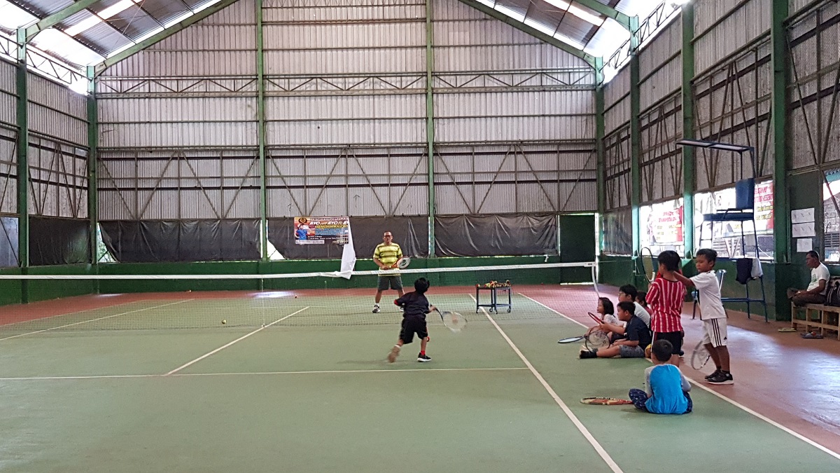 Masuki Bulan Keenam Latihan, Petenis Junior Kabupaten Tanahlaut Mulai Lancar Rally