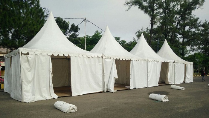 tenda-persiapan-kalsel-book-fair-kbf-2018_20180327_135111.jpg