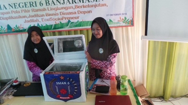 tim-karya-ilmiah-remaja-kir-sman-6-banjarmasin_20161027_131500.jpg