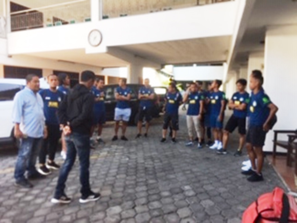 tim-martapura-fc-baru-tiba-di-stadion-untung.jpg