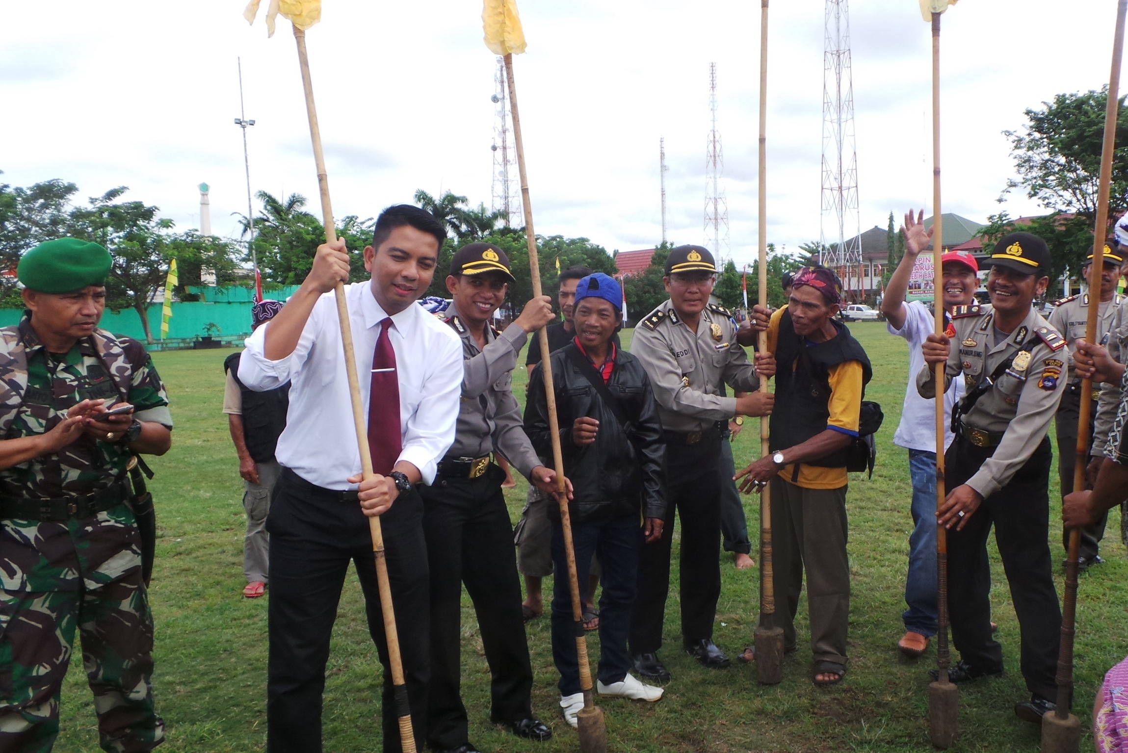 Tari Dayak Menjadi Puncak Apel Kebhinekaan di Tapin