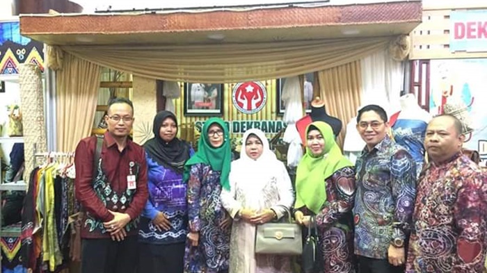 Dekranasda HSS Tarik Perhatian Pengunjung Tampilkan Sasirangan dan Aneka Kuliner di Ajang BSF