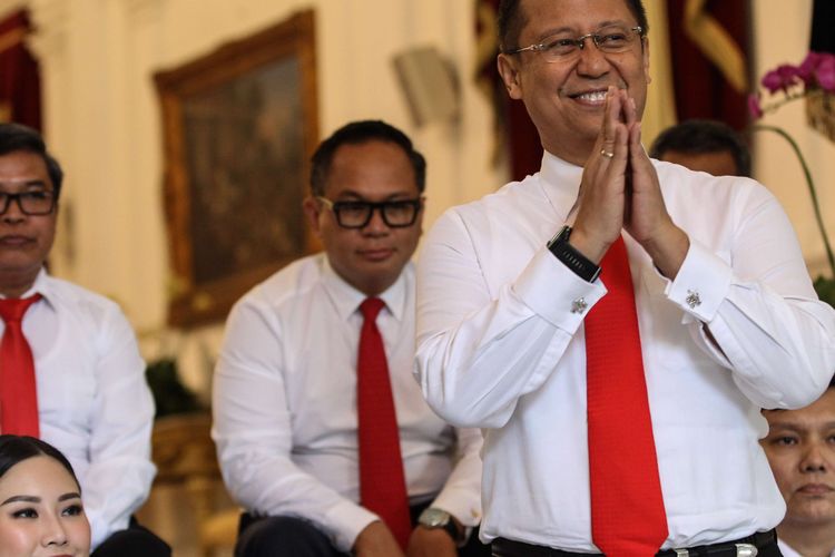 wakil-menteri-bumn-budi-gunadi-sadikin-saat-diperkenalkan-presiden-ri-joko-widodo.jpg