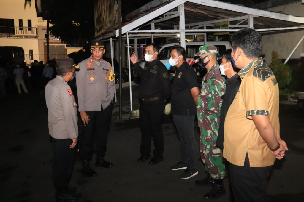 Bersama Forkopimda Banjarbaru, Wali Kota Aditya Mufti Ariffin Laksanakan Patroli Dialogis