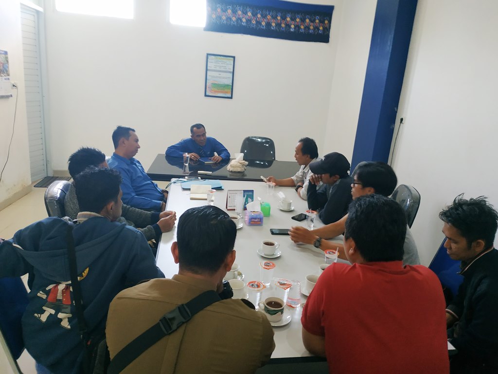 warga-di-kompleks-graha-tembikar-permai-desa-simpang-empat-kecamatan-kertak.jpg