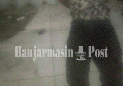 warga-jalan-pramuka-kecamatan-banjarmasin-timur-dihebohkan-seorang-pria-diduga-pelaku-jambret_20180506_214844.jpg