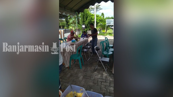 warung-khusus-bayar-seikhlasnya.jpg