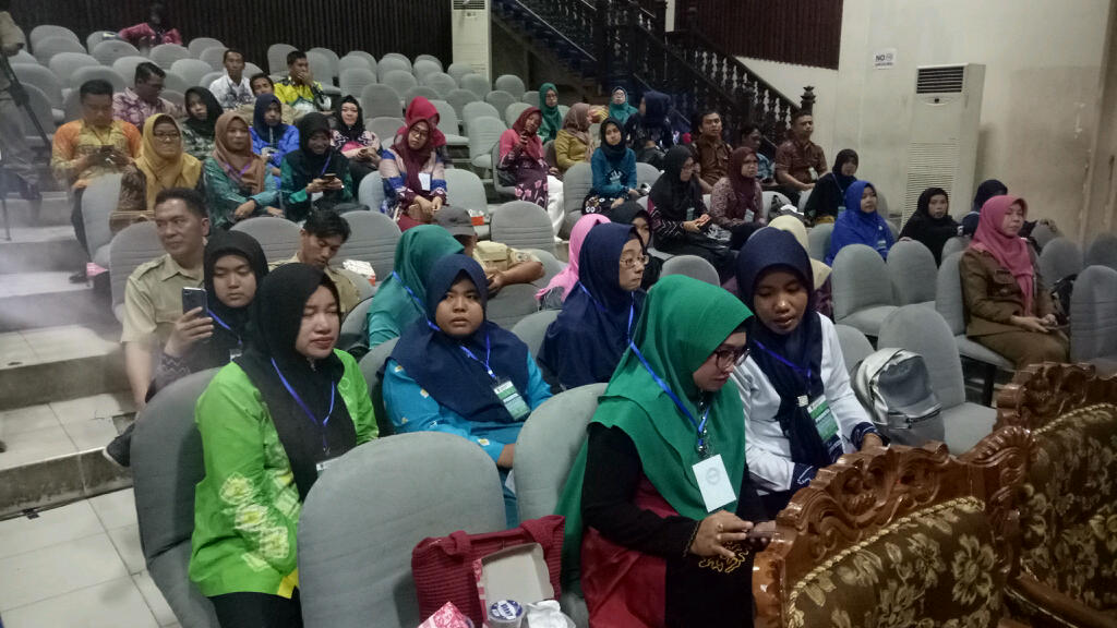 Workshop Bapandung di Taman Budaya Kalsel