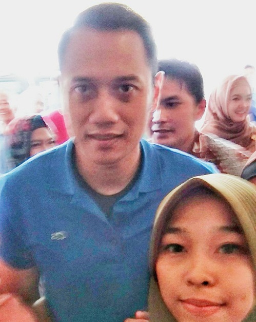 yasmin-qamarani-bersama-agus-harimurti-yudhoyono_20180508_192715.jpg