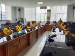 20190924dhody-audiensi-mahasiswa-ulm-di-dprd-provinsi-kalsel-tolak-lima-ruu.jpg