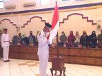 20200815helriansyah-pasukan-pengibar-bendera-dikukuhkan-sekda-kotabaru-h-said-akhmad_1.jpg