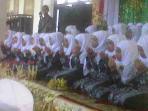 31-santri-mengikuti-khataman-alquran-ke-xxi-santri-tktpa-bkprmi-unit-166-miftahul-ihsan_20150609_203434.jpg