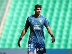AC-Milan-bursa-transfer-kiper-Saint-Etienne-Noah-Raveyre.jpg