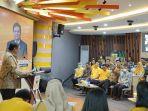 Airlangga-saat-membuka-kegiatan-Executive-Education-for-Young.jpg