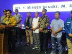 Anggota-DPRD-Kotabaru-Komisi-I-Abdul-Khalik-saat-menghadiri-penutupan-Festival-Akrab-2024.jpg
