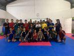 Atlet-IBCA-MMA-Banjarmasin-dan-Tanahlaut-latihan-berdama-di-Kawasan-Gor-Hassanudin-HM.jpg