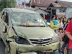 BAYI-MENINGGAL-Kecelakaan-lalu-lintas-terjadi-di-Jalan-Poros-Tapalang.jpg