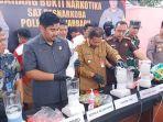 BNNK-Banjarbaru-kiri-saat-memusnakah-narkotika-jenis-sabu.jpg
