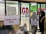 BUKA-POSKO-Petugas-kesehatan-membuka-Posko-Siaga-MBG-dXD.jpg