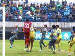 Barito-Putera-vs-Persebaya-Surabaya-liga-1-2023-stadion-Demang-Lehman.jpg