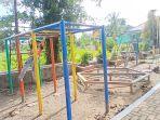 Beberapa-lokasi-permainan-anak-yang-tersedia-dtaman-bermain-anak-Datu-Durabu-Kalumpang.jpg