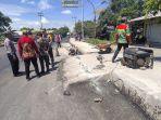 Bundaran-Bungur-di-Kabupaten-Tapin-yang-masih-perlu-penerangan-dan-rambu.jpg