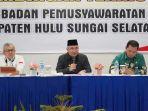 Bupati-Hss-Achmad-Fikry-membuka-Bimtek-bagi-anggota-bpd-Selasa-25102022.jpg
