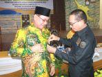 Bupati-Kotabaru-H-Sayed-Jafar-Alaydrus-SH-Dinobatkan-Sebagai-Bapak-BPD.jpg