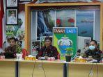 Bupati-Tala-HM-Sukamta-tengah-memimpin-Rakor-bersama-kades-dan-lurah.jpg
