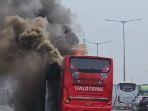 Bus-Rombongan-Pembakal-asal-Kabupaten-Banjar-alami-kebakaran-di-Jakarta.jpg