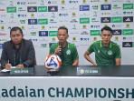 Coach-Ansyari-dan-Irvan-dari-PSS-Sleman-melakukan-jumpa-pers.jpg